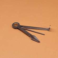 Load image into Gallery viewer, Pipe Cleaners Set with 132 Hard Bristle Pipe Cleaners, 2 Nylon Bristle Brush, Tamper Tool